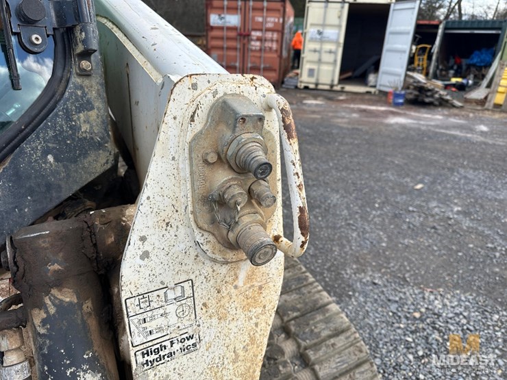 2017-bobcat-t870-image-10