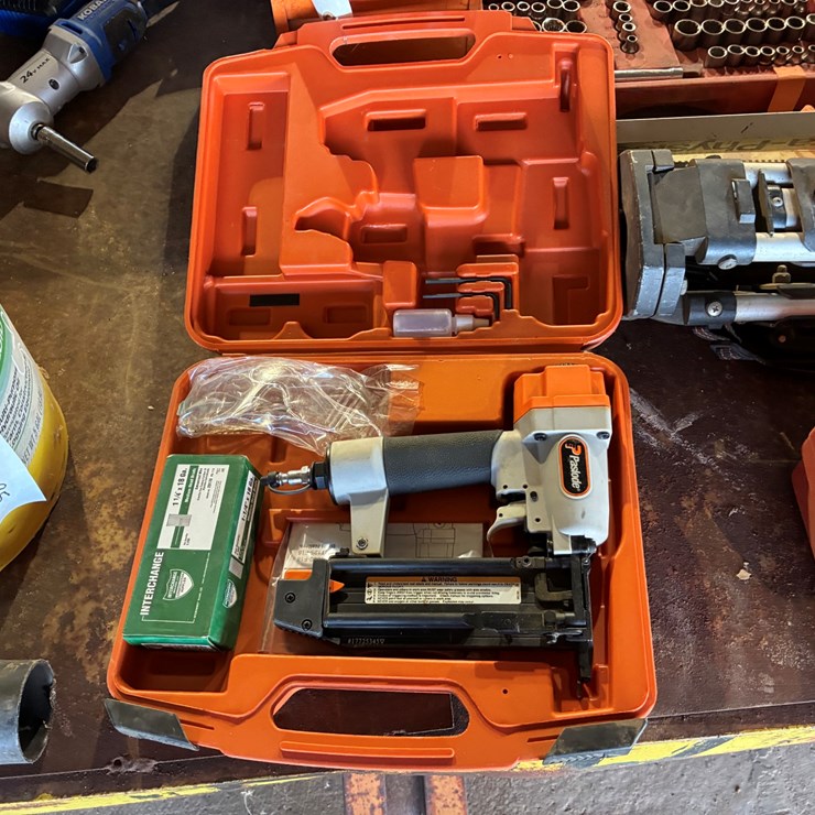 #17194 • Brad Nailer