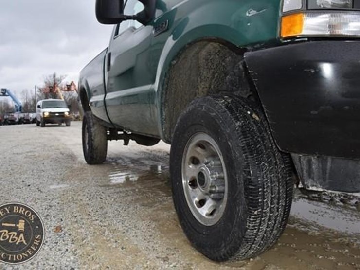 ford-f350-xl-image-34