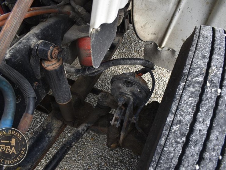 freightliner-business-class-m2-106-image-62