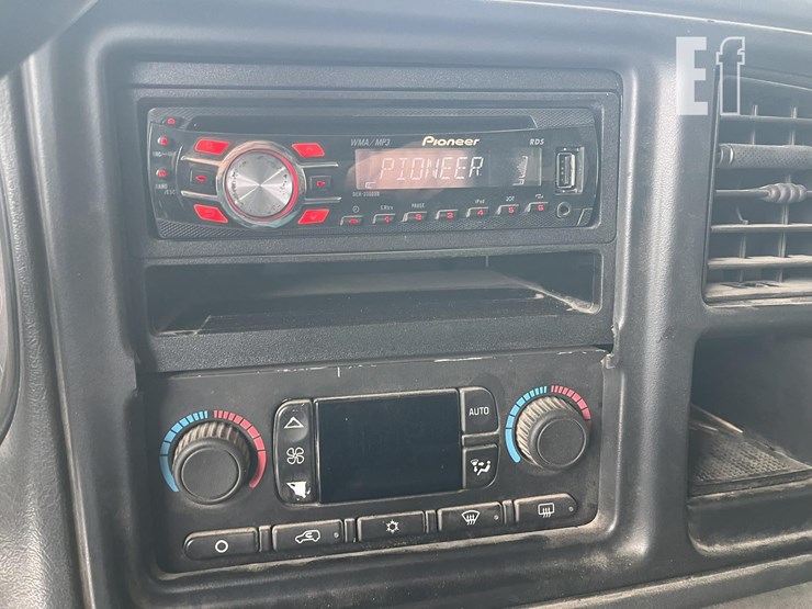 chevrolet-silverado-2500hd-image-31