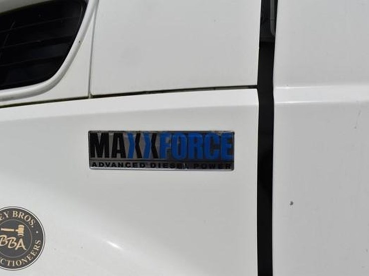 international-durastar-4400-image-12