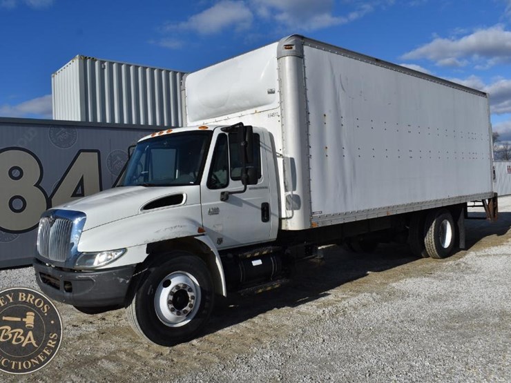 international-durastar-4300-image-9