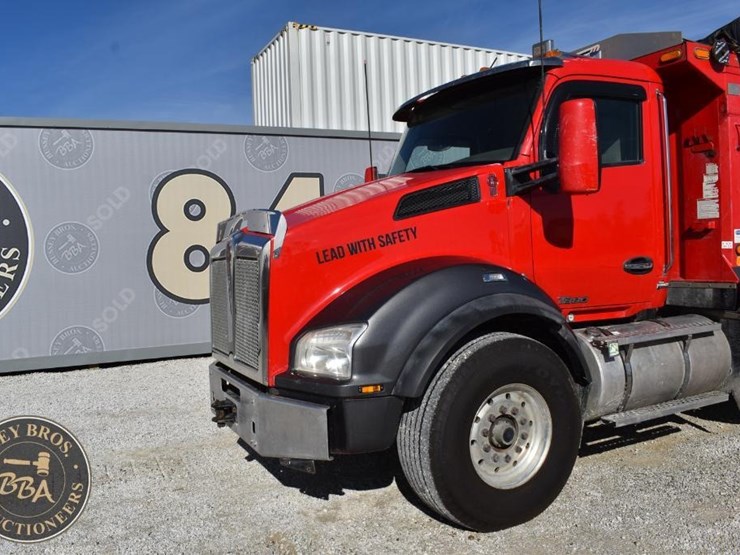 kenworth-t880-image-10