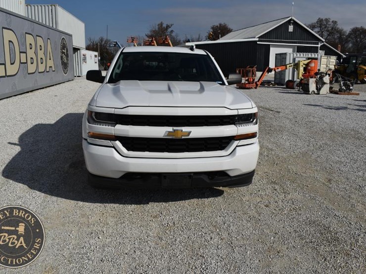 chevrolet-silverado-1500-image-12