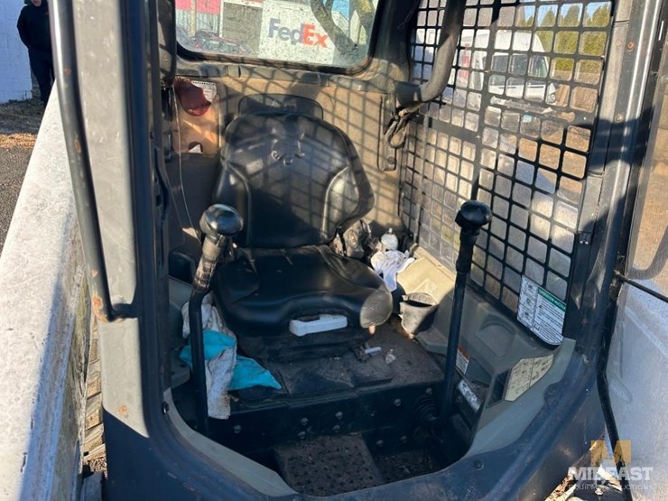 2016-bobcat-s530-image-16