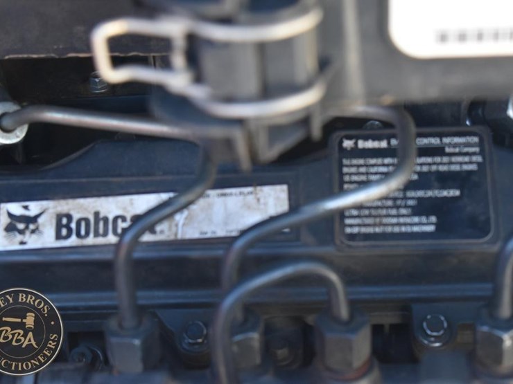 2022-bobcat-t595-image-40