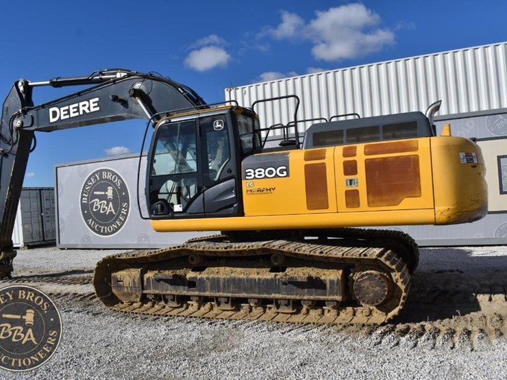 deere-380g-lc-image-30