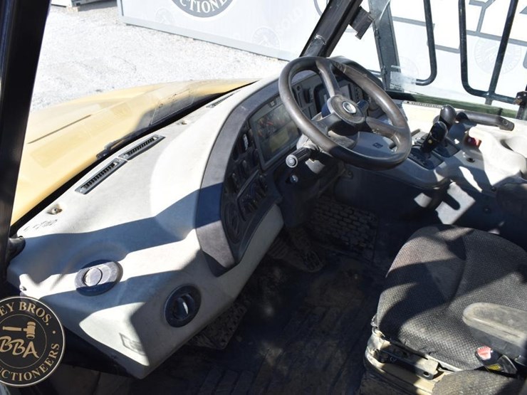 2014-caterpillar-730c-image-39