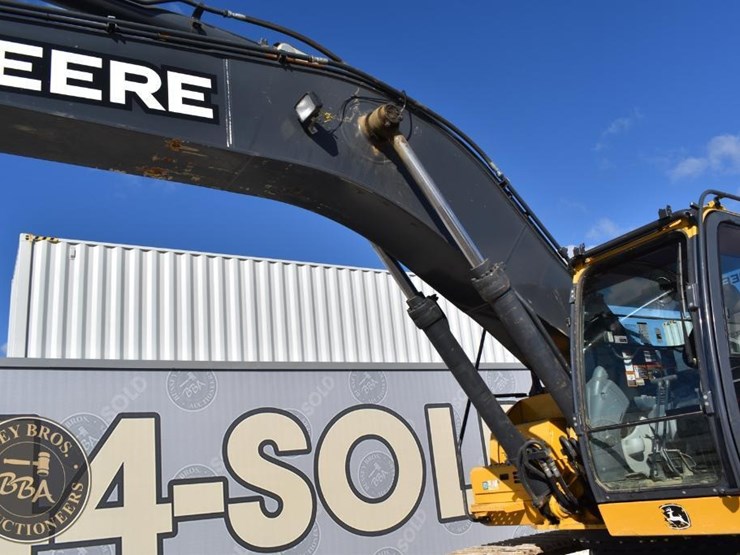 deere-380g-lc-image-42