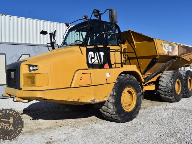 2014-caterpillar-730c-image-8