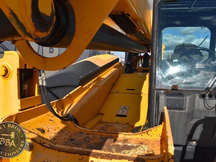 2018-jcb-512-56-image-24