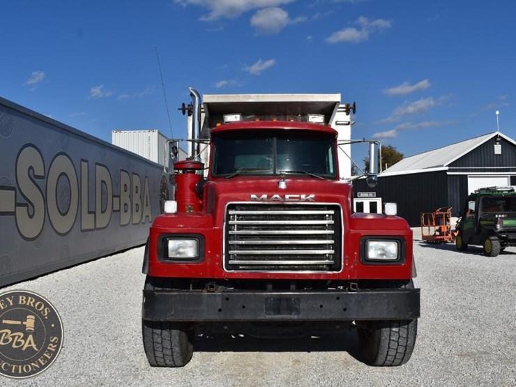 1997-mack-rd688s-image-7