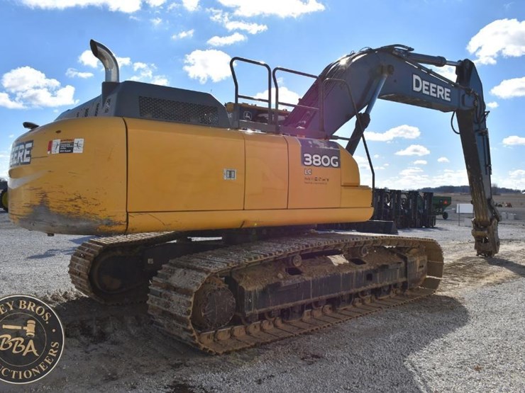 deere-380g-lc-image-4