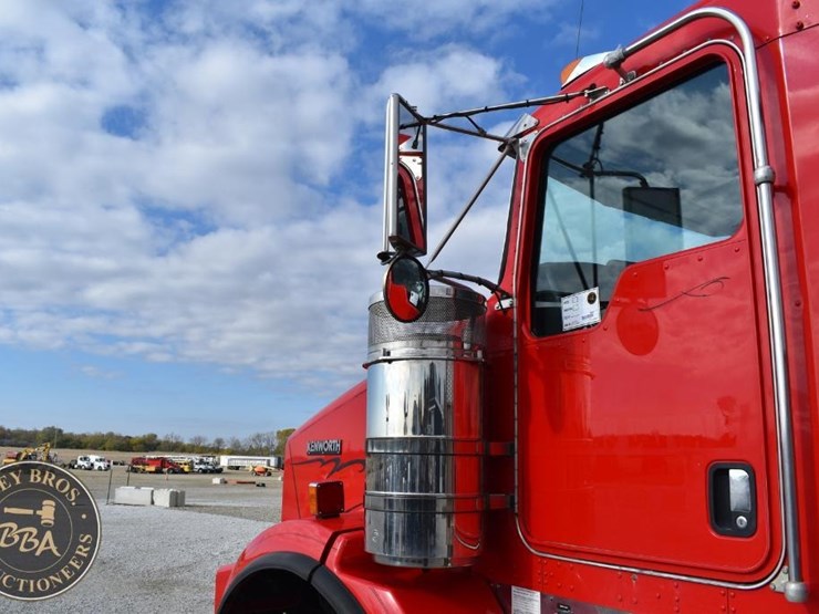 kenworth-t800-image-33