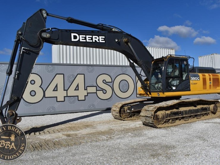 deere-380g-lc-image-26