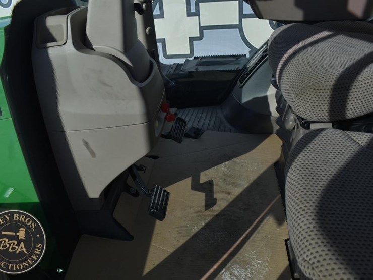 john-deere-9560r-image-46