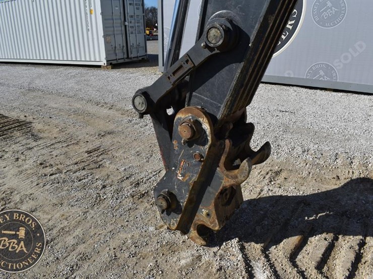 deere-380g-lc-image-46