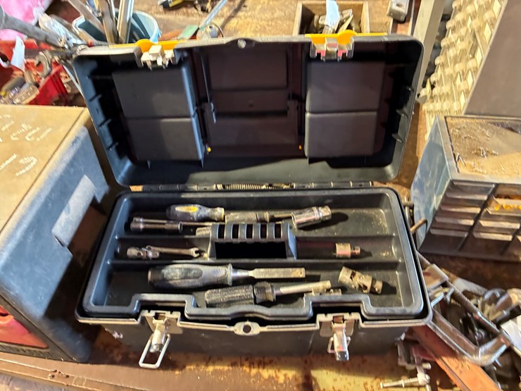 #17212-•-toolbox-w-misc.-tools-image-1