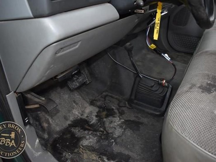 ford-f350-xl-image-40