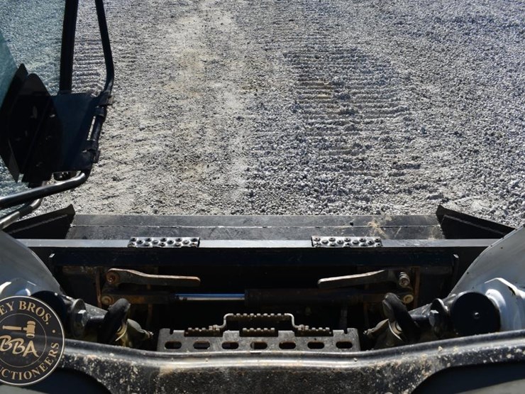 2022-bobcat-t595-image-44
