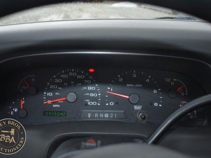 ford-f350-xl-image-44