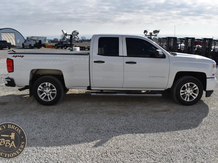 chevrolet-silverado-1500-image-8