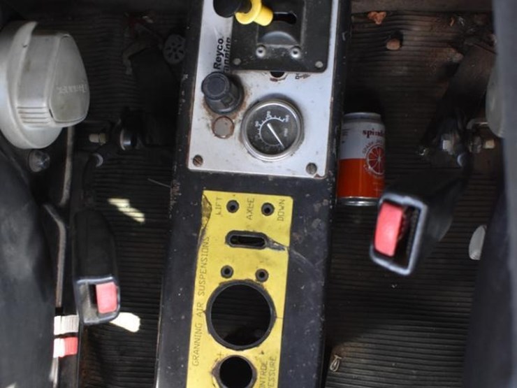 kenworth-t800-image-41