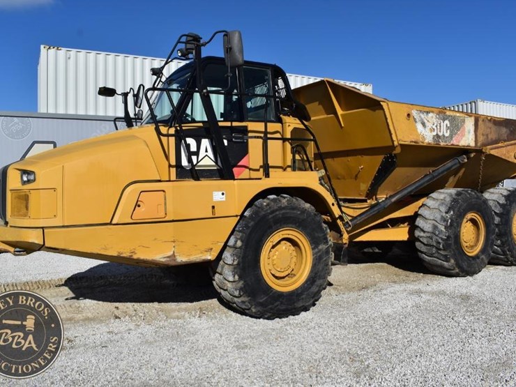 2014-caterpillar-730c-image-10