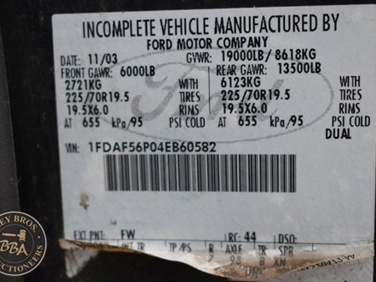 ford-f550-xl-image-36