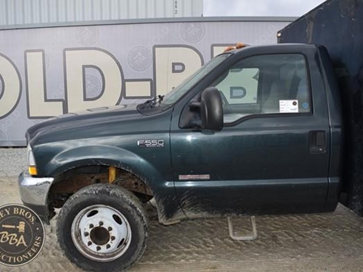 ford-f550-xl-image-24