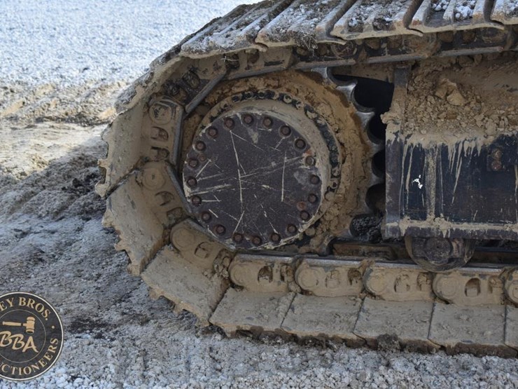 deere-380g-lc-image-12