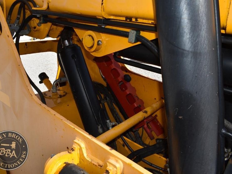 2018-jcb-512-56-image-20