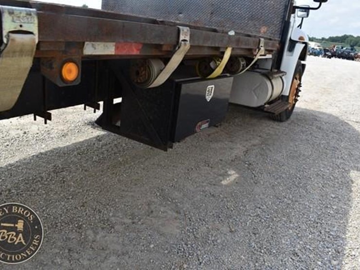 international-durastar-4400-image-48