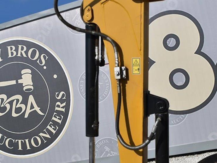 caterpillar-306e-image-16