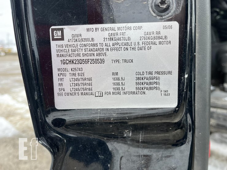 chevrolet-silverado-2500hd-image-21