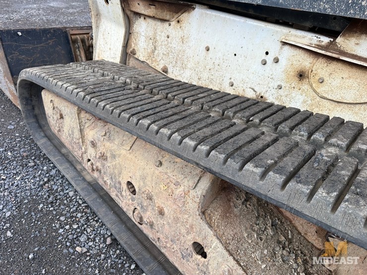 2017-bobcat-t870-image-14