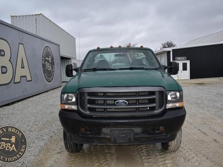 ford-f350-xl-image-27