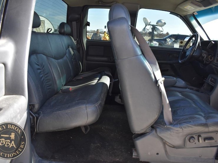 chevrolet-silverado-1500-image-29