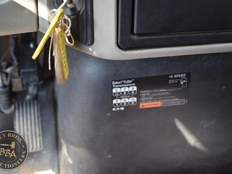 international-durastar-4400-image-53