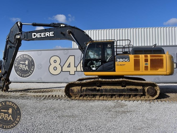 deere-380g-lc-image-2