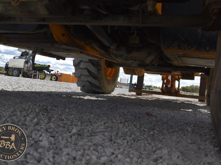 2018-jcb-512-56-image-28