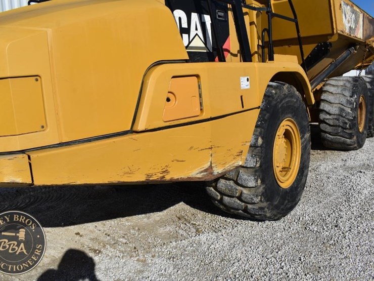 2014-caterpillar-730c-image-26