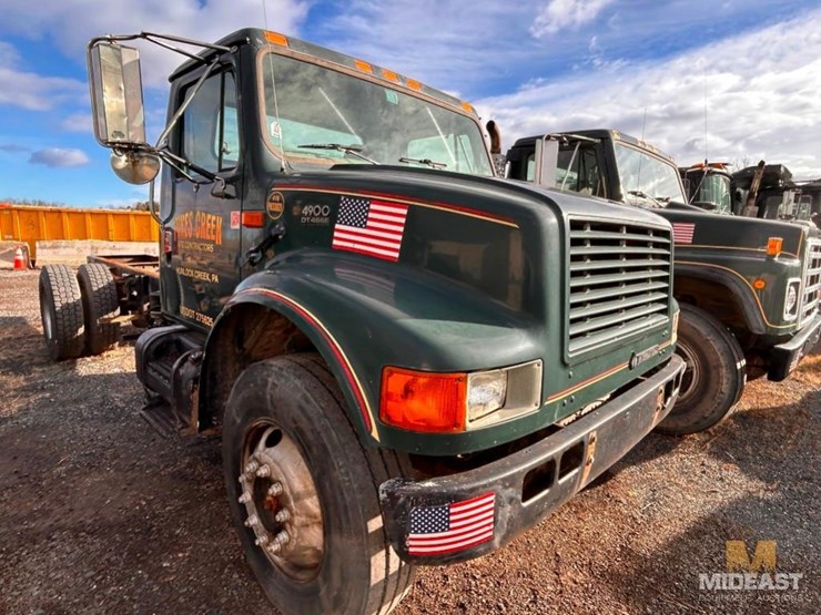 international-4900-image-2