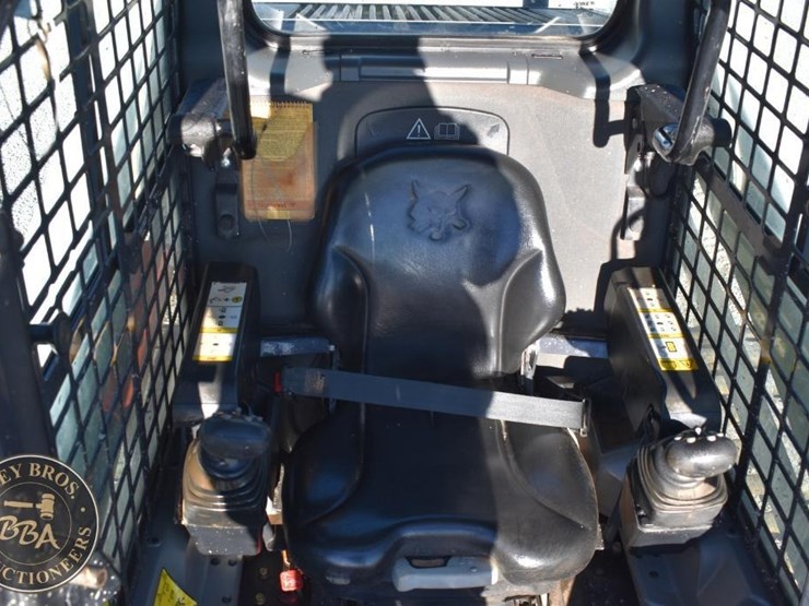 2022-bobcat-t595-image-52