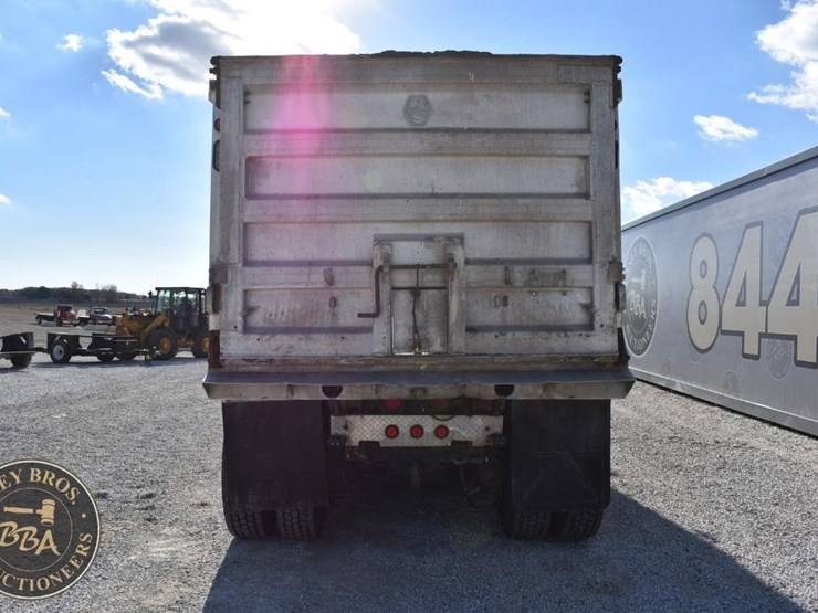 1997-mack-rd688s-image-4