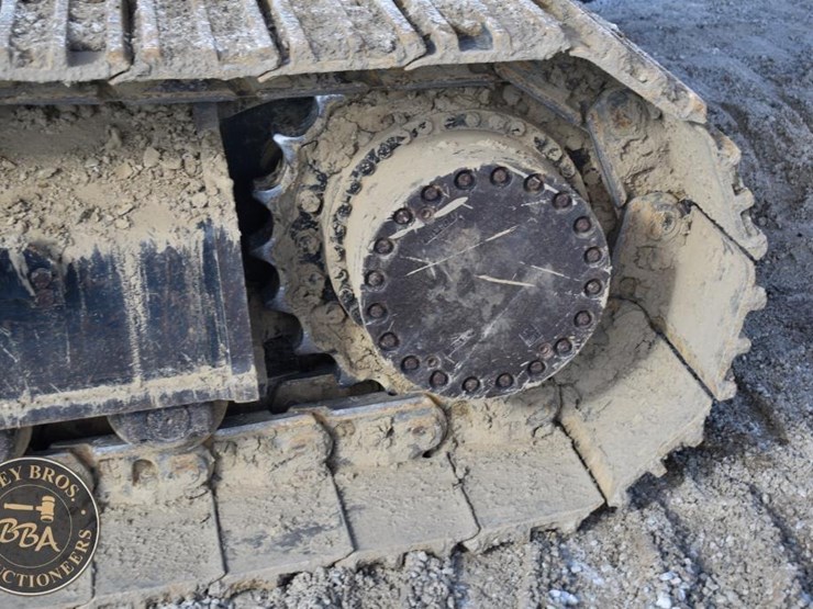 deere-380g-lc-image-10