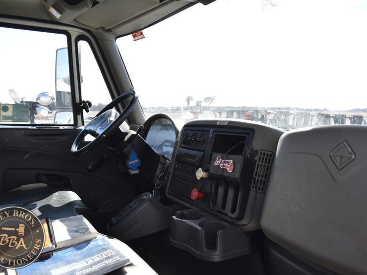 international-durastar-4300-image-39