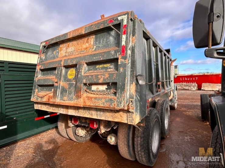 1990-international-f-4900-tandem-axle-dump-truck-image-7