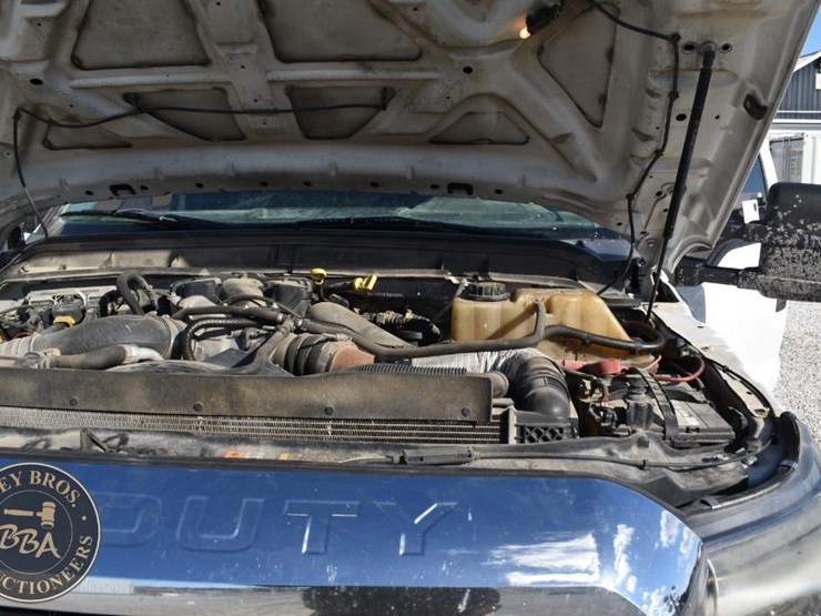 ford-f350-xlt-image-51